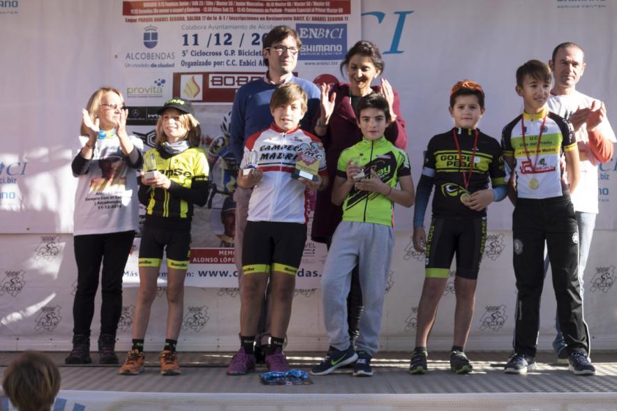 Campeonato de Madrid de Ciclocross - Imagen del pódium con los ganadores masculinos.