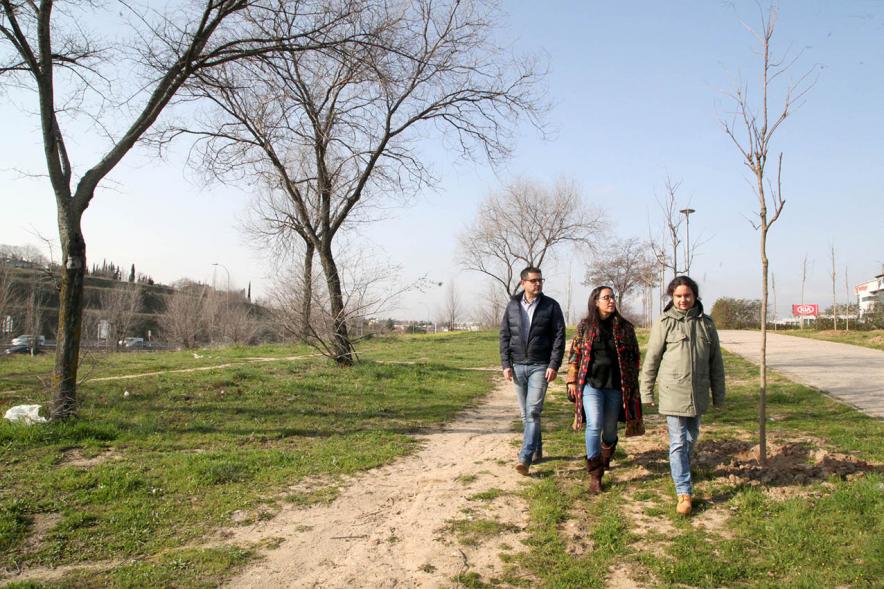 Delegación municipal durante la visita