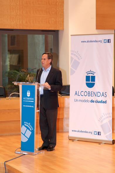 Recepción del Club de Esgrima Alcobendas - Discurso del alcalde.