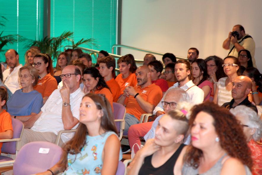 Recepción del Club de Esgrima Alcobendas - Toma central de los asistentes.