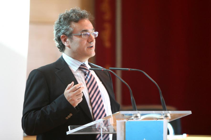 Recepción Club Patín Alcobendas en el Salón de Actos - Discurso de un asistente.