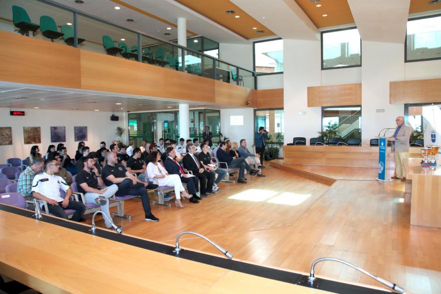 Recepción Club Patín Alcobendas en el Salón de Actos -  Asistentes al acto.