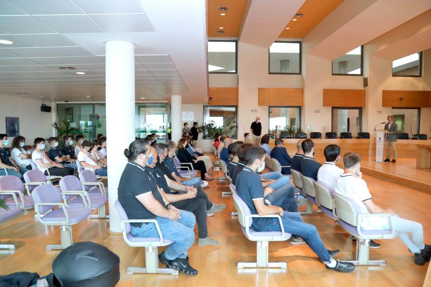  Recepción del Club Patín Alcobendas -  Imagen panorámica del salón de Plenos, donde se celebra el acto.