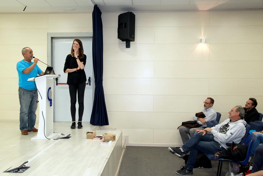Presentación del Equipo de Atletismo del Colegio Base -   Presentación del evento.