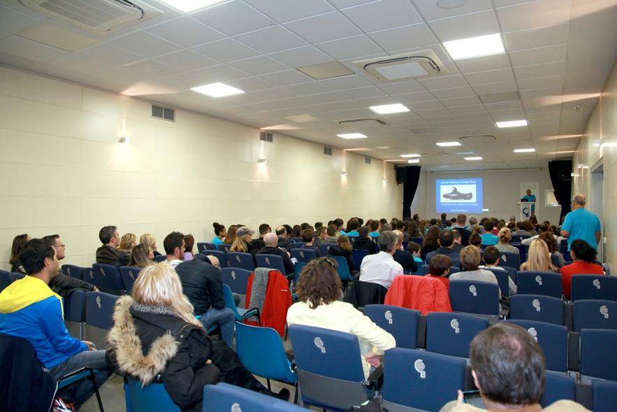 Presentación del Equipo de Atletismo del Colegio Base - Panorámica del evento.