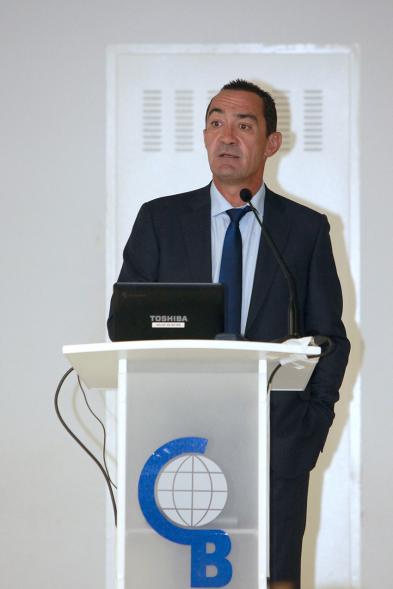 Presentación del Equipo de Atletismo del Colegio Base -  Discurso de un organizador.