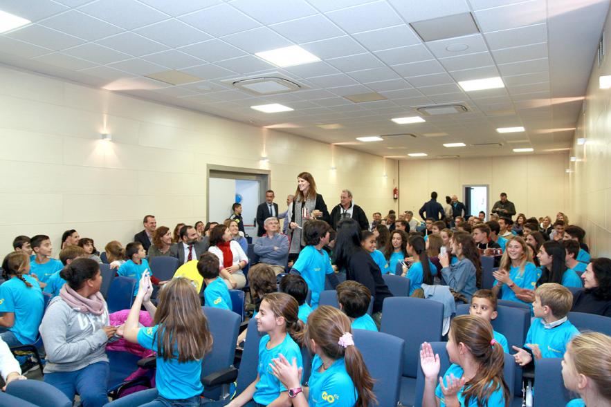 Presentación del Equipo de Atletismo del Colegio Base - Grupo de alumnos.
