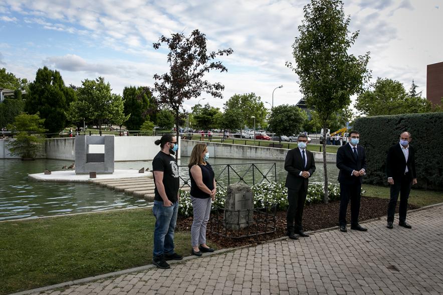 Autoridades en el Homenaje a las Víctimas del Covid-19 (II) -2019