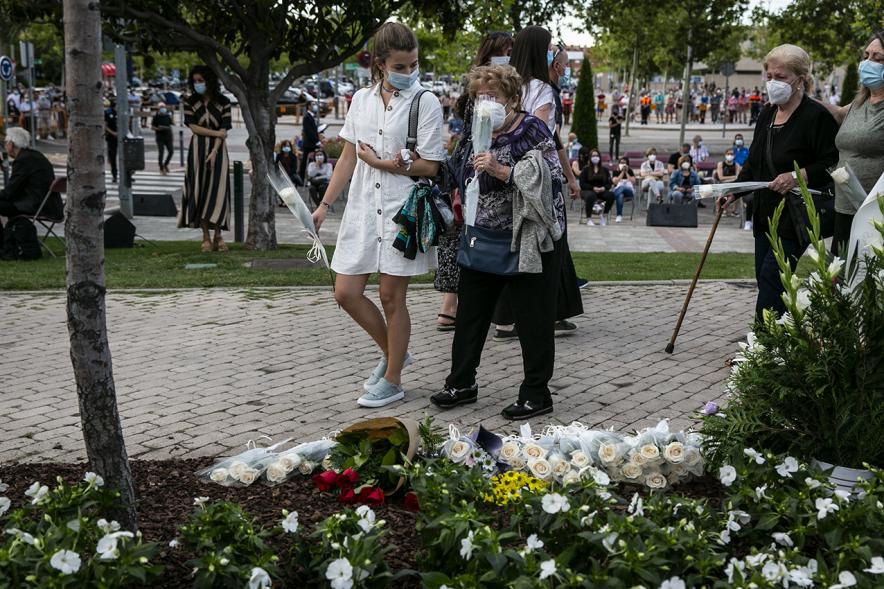 Ofrenda de flores a las víctimas del Covid-19 – 2019
