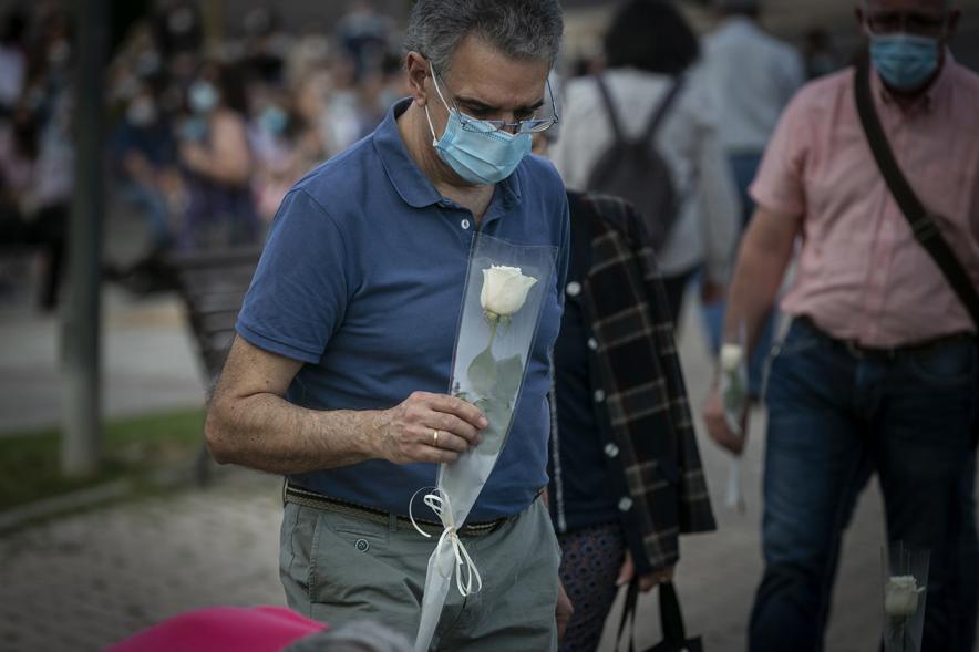Ofrenda de flores a las víctimas del Covid-19 – 2019