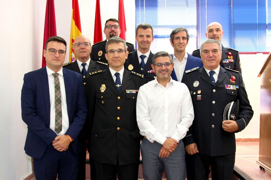 Presentación del Nuevo Comisario de Policía Nacional.