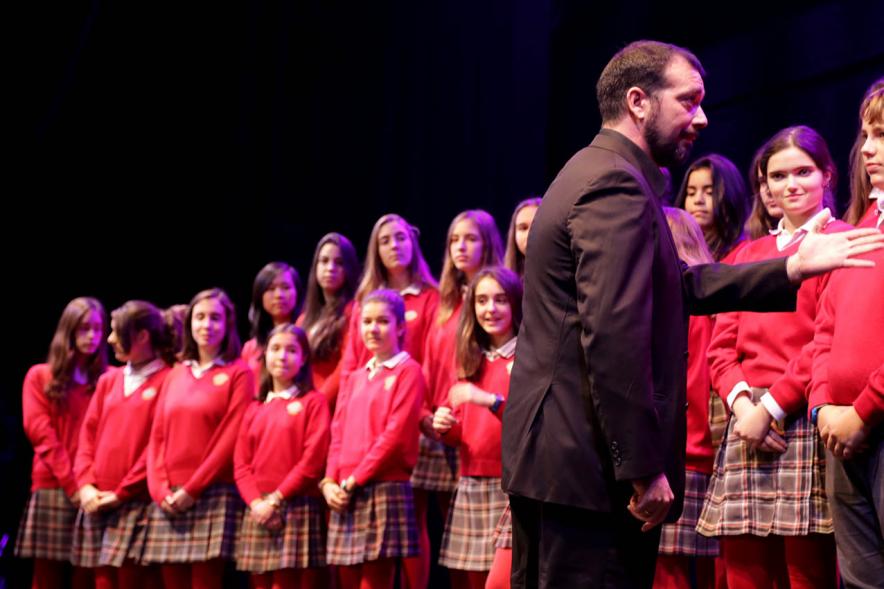 Concierto Día de la Constitución en La Esfera - Los niños del coro.