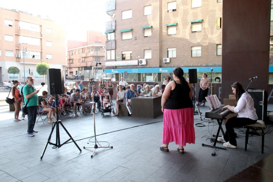 La Música Toma la Calle - Concierto en el Centro de Arte - Toma posterior de una actuación.