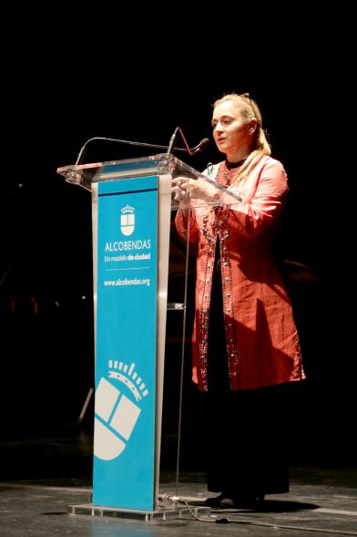 Presentadora del evento.  