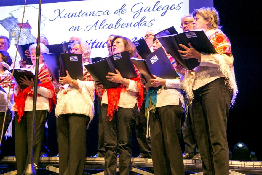 Concierto de la Constitución de la Xuntanza de Galegos 2017 - Imagen de un momento de la actuación de una coral.