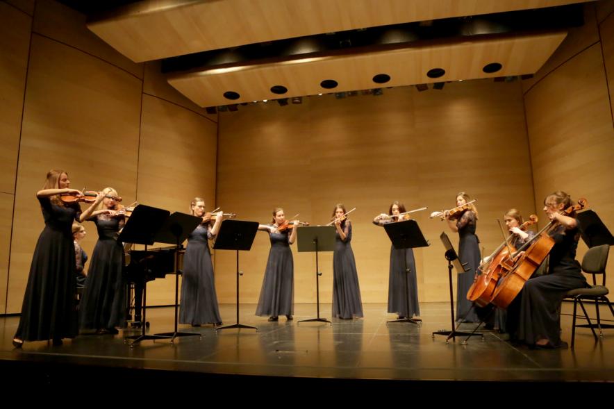 Concierto Orquesta de Mujeres - Imagen de la actuación de la orquesta femenina.