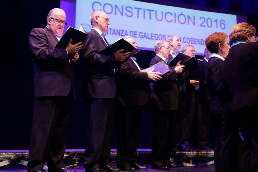 Concierto Día de la Constitución en La Esfera -  Coral de adultos.