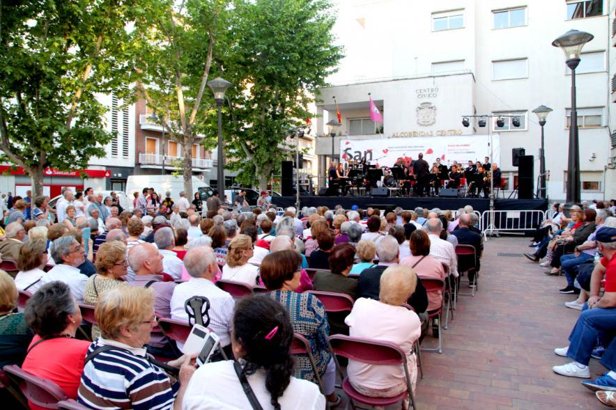 Participantes al evento.San Isidro 2019 - Concierto Alcobendas Big Band en Plaza del Pueblo