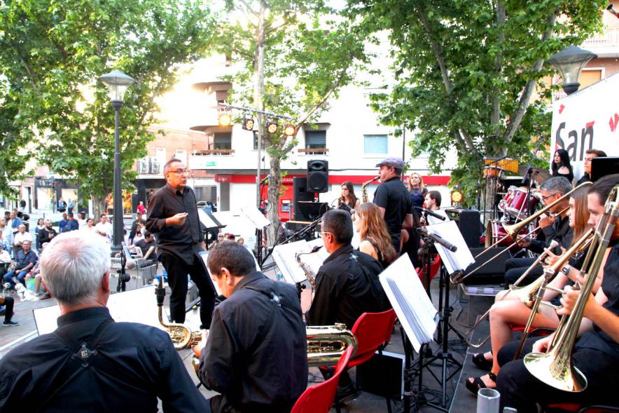 Orquesta Big Band, en la Plaza del Pueblo, Alcobendas. San Isidro 2019.