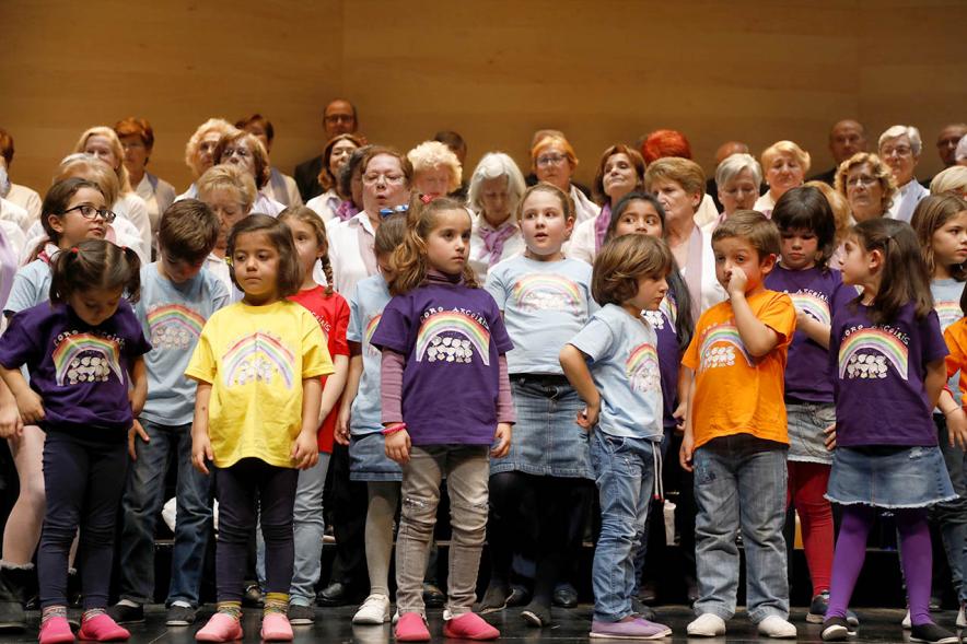 Niños participantes del coro. 