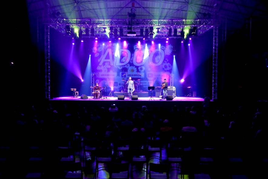 Vista general del concierto. Grupo ADUO. 