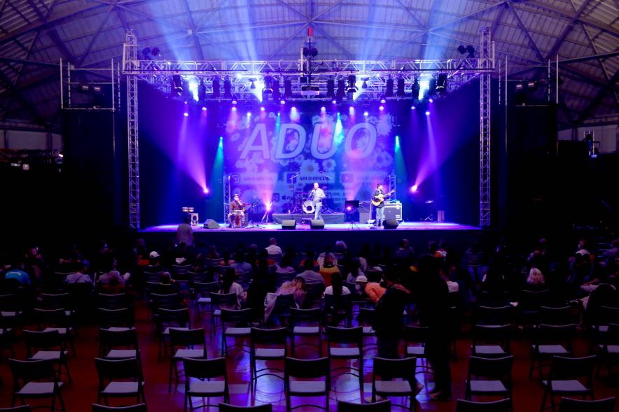 Vista general del concierto. Grupo ADUO. 