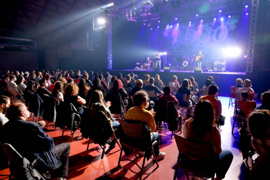 Vista general del concierto. Grupo ADUO. 