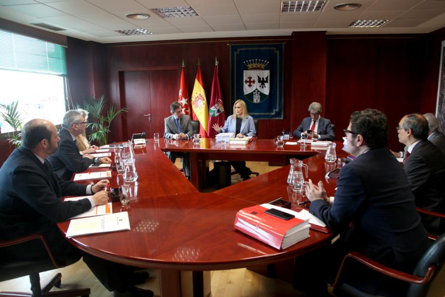 Celebración del Consejo de Gobierno de la Comunidad de Madrid - Imagen de autoridades reunidas.