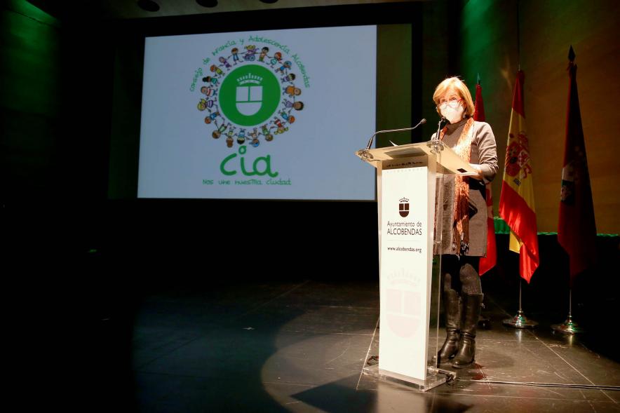 Nuevo Consejo de la Infancia y Adolescencia - Primer plano  de Ofelia Culebradas responsable municipal de juventud.