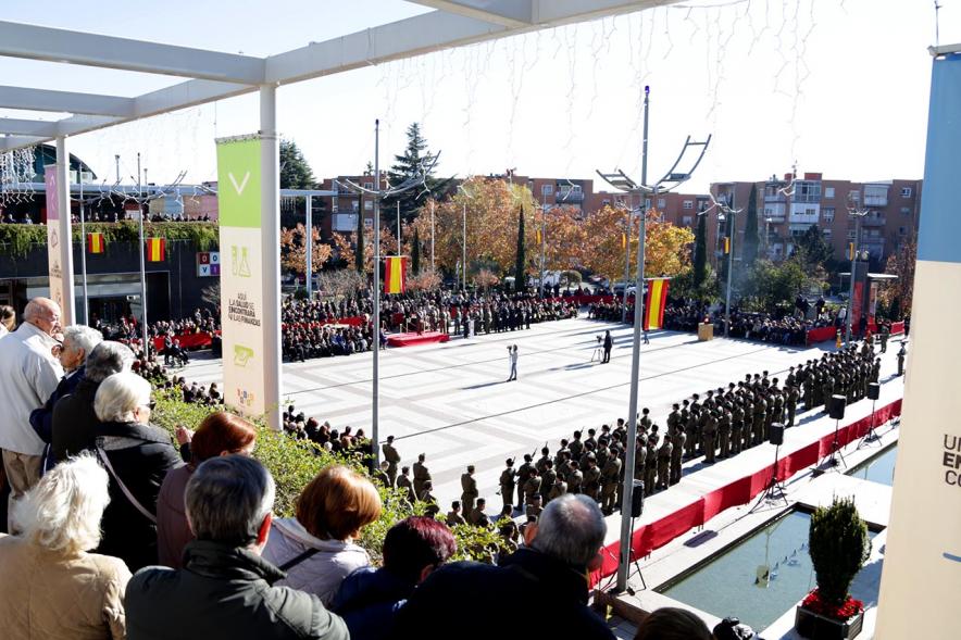 Detalle vista general del acto en Plaza Mayor de Alcobendas