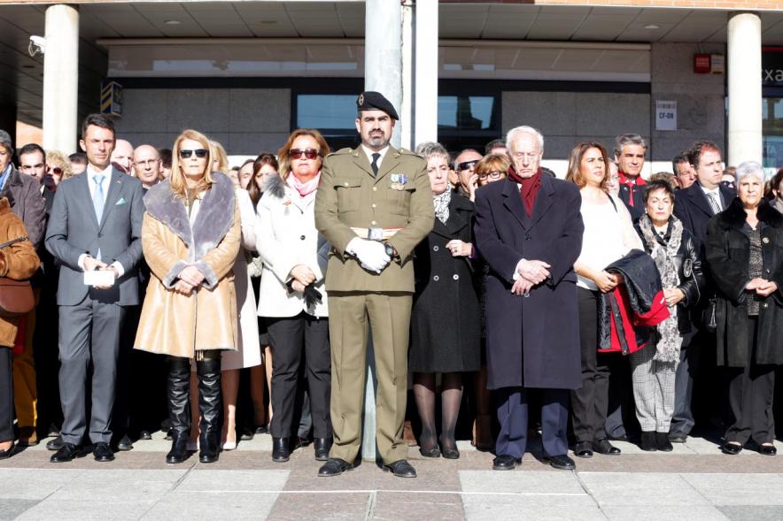Asistentes a jura de bandera popular