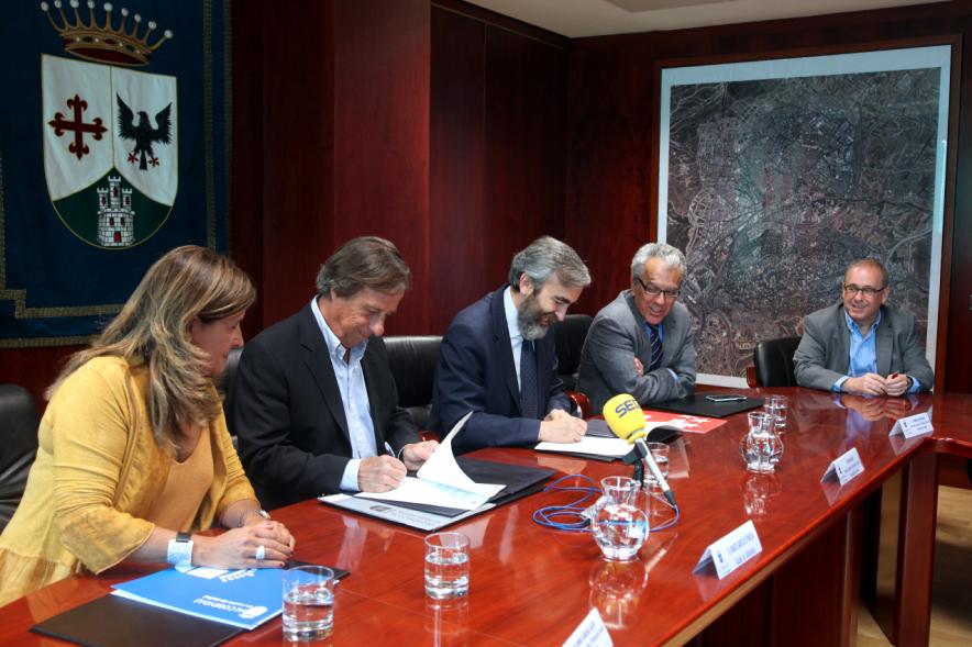 Momento de la firma