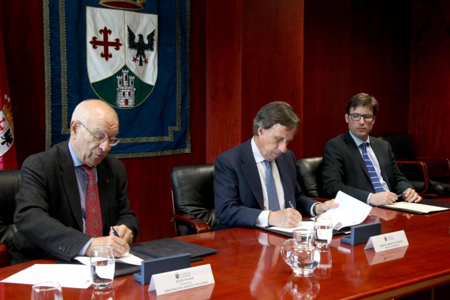 Momento de la firma