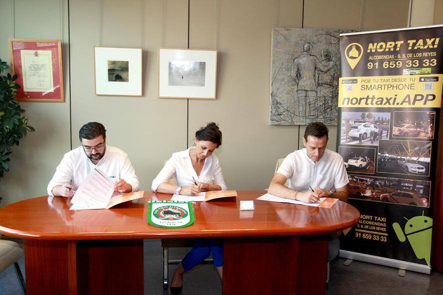 Momento de la firma