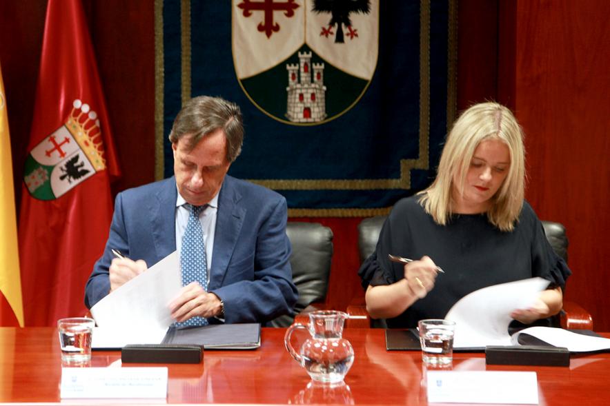 Momento de la firma