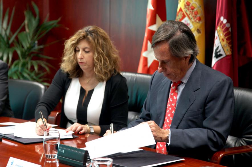Momento de la firma