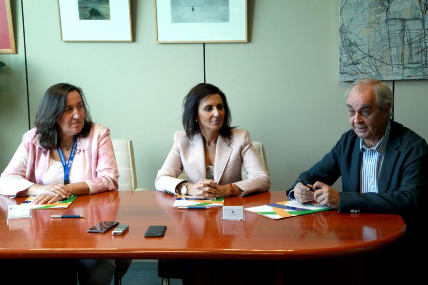 Concejales Rodríguez Fernández y Tovar Holguera en el evento de la firma