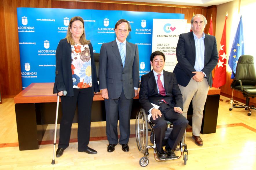 Representantes de Cadena de Valor con Alcalde García de Vinuesa