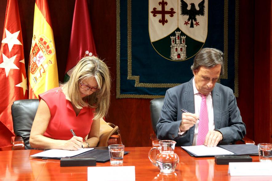 Momento de la firma