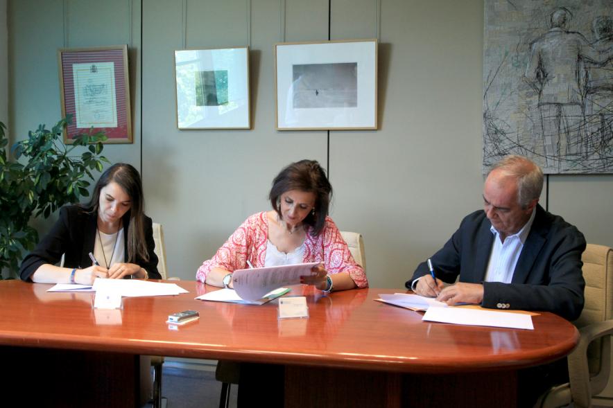 Momento de la firma