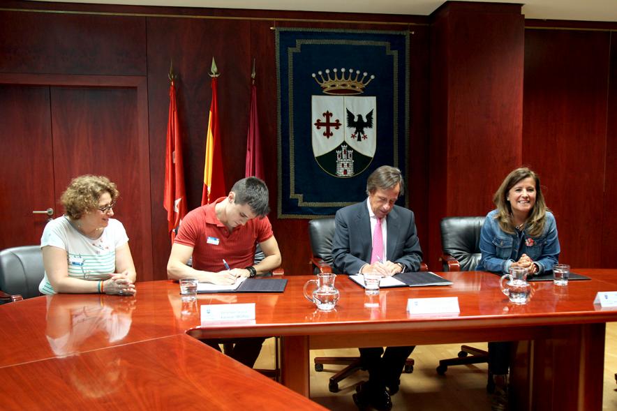 Momento de la firma