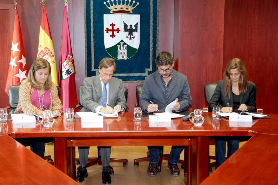 Momento de la firma