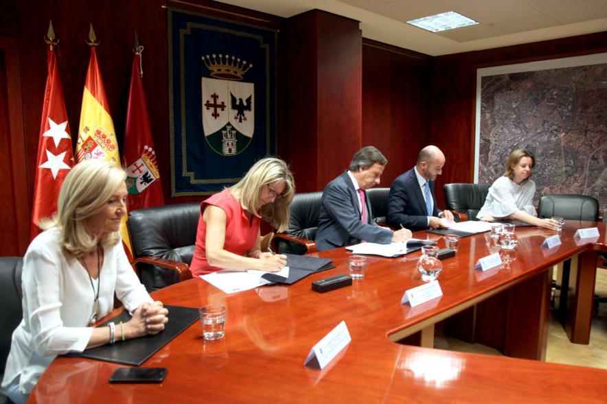 Momento de la firma