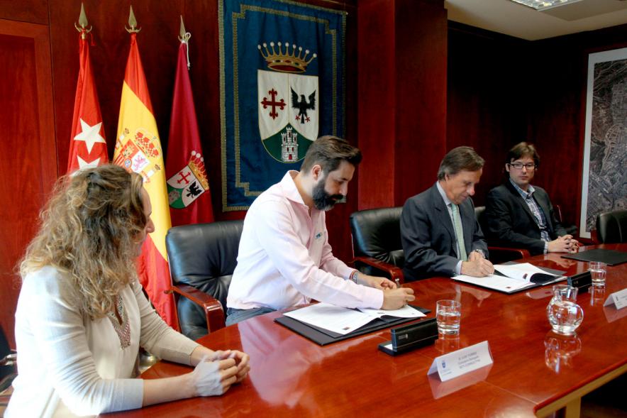 Momento de la firma