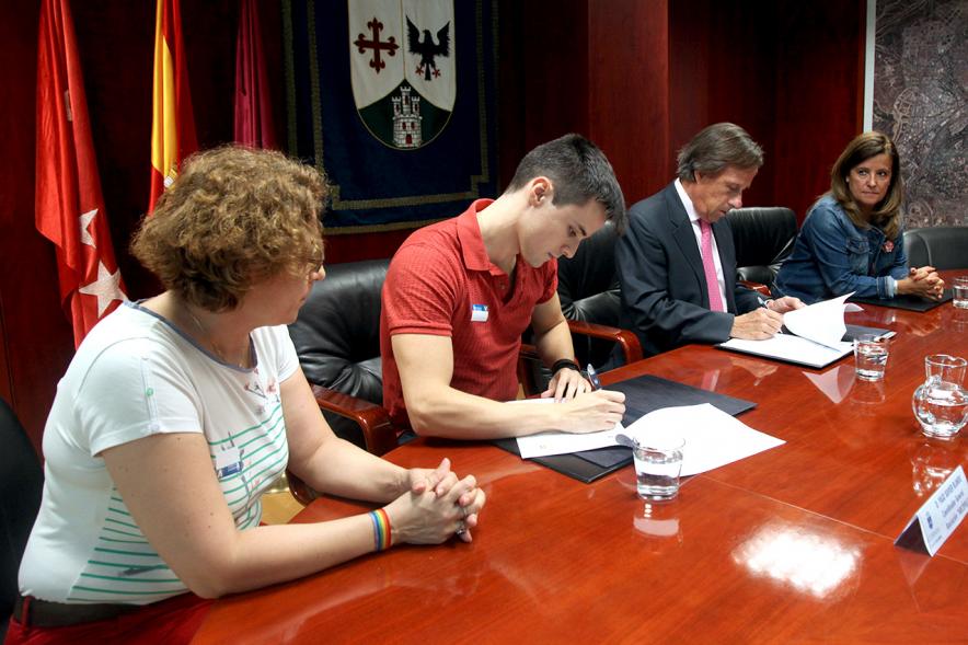 Momento de la firma