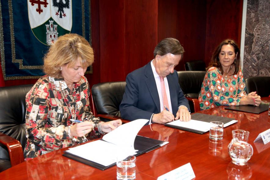 Momento de la firma