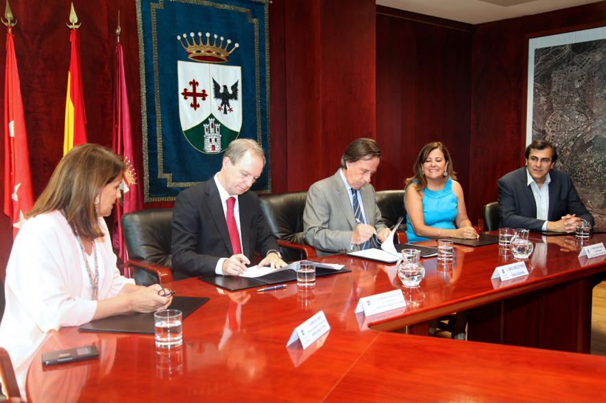 Momento de la firma