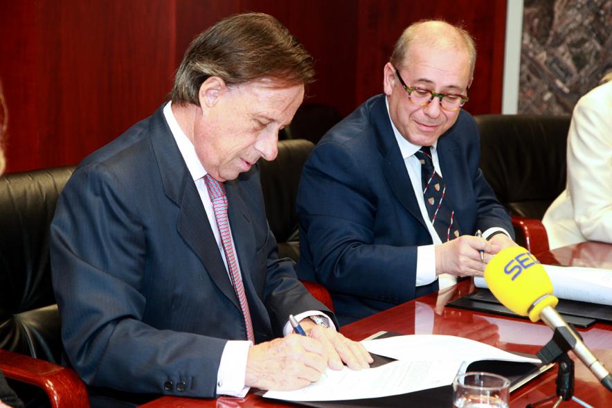 Momento de la firma