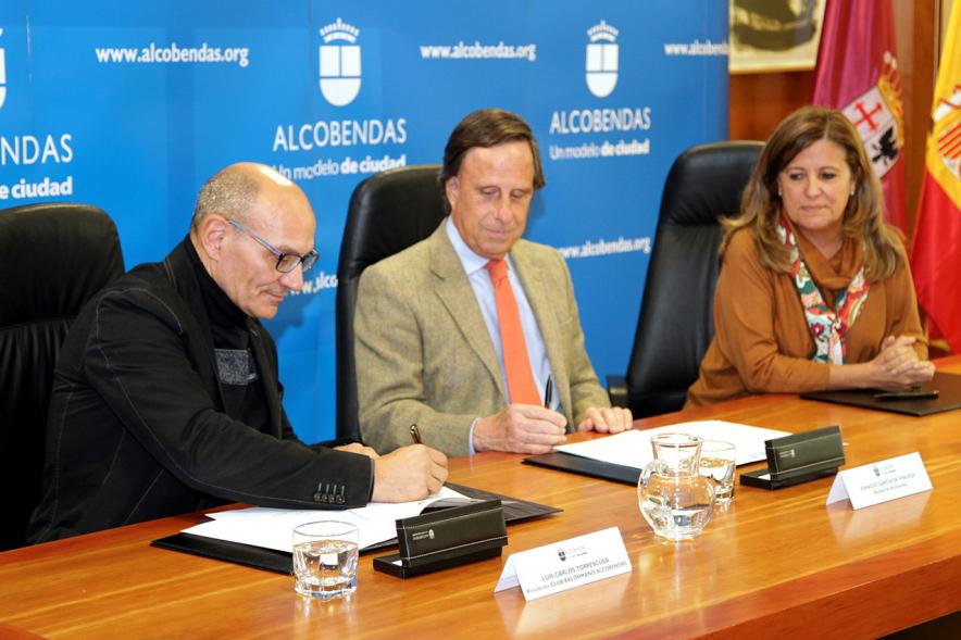 Momento de la firma