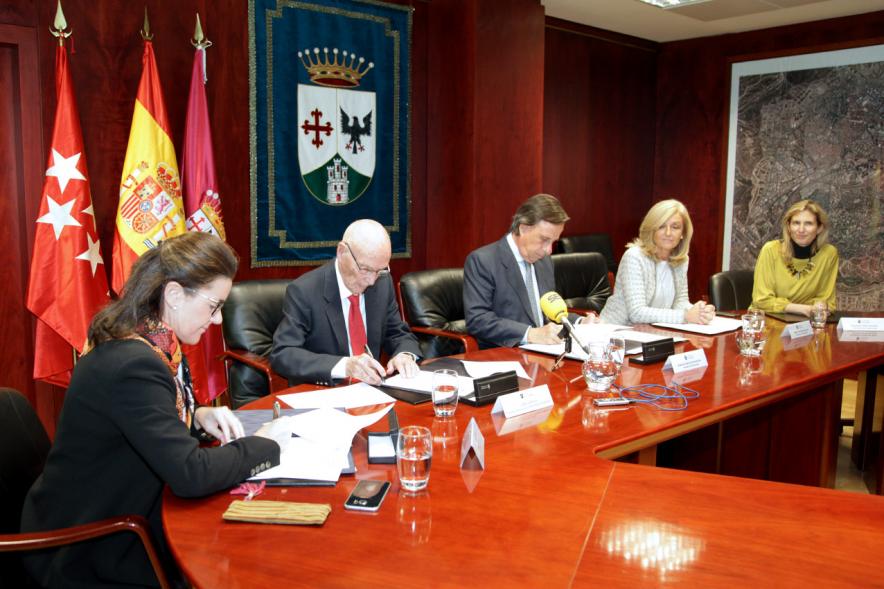 Momento de la firma